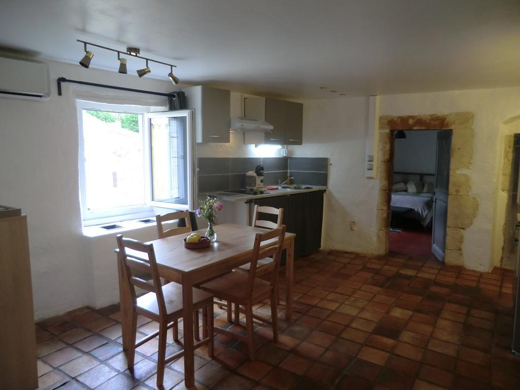 Le Montadou Saint Montan Apartment Exterior photo