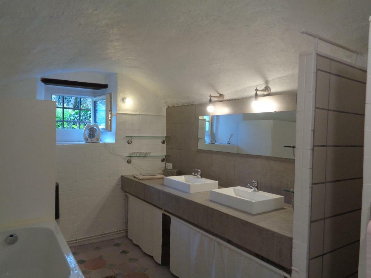 Le Montadou Saint Montan Apartment Exterior photo